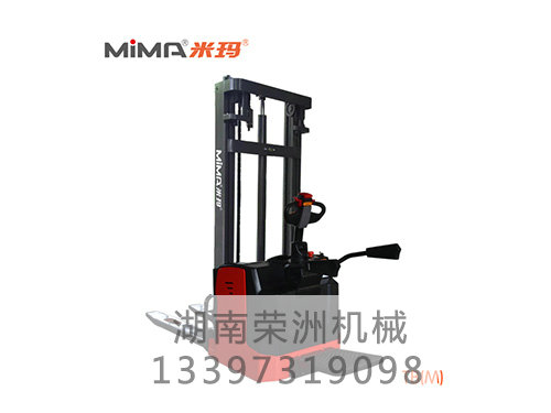 09電動(dòng)托盤(pán)堆垛車TBM 09電動(dòng)托盤(pán)堆垛車TBM